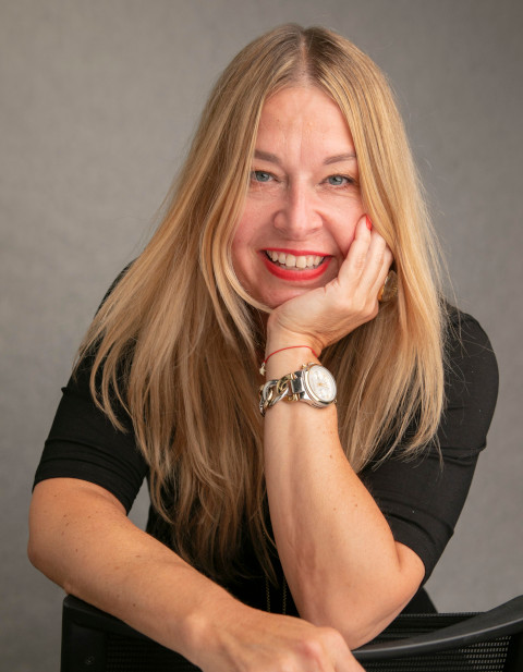 Agnieszka Operhalska